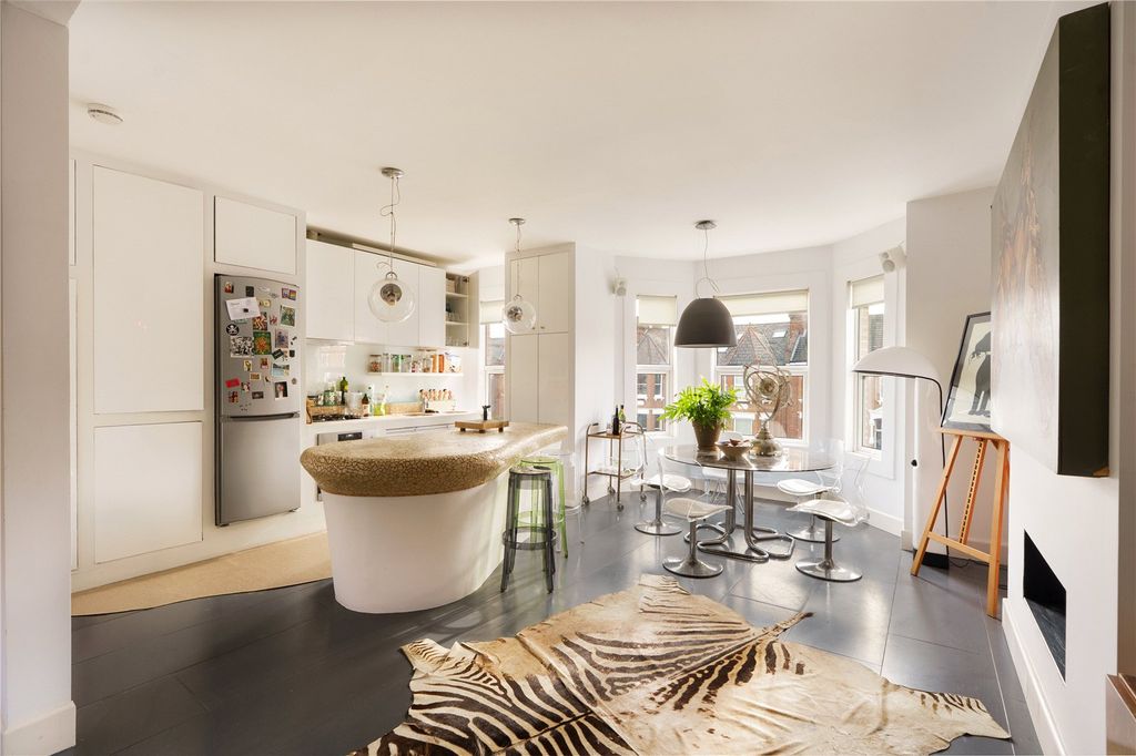 Property photo 3 of 12 Picture No. 03