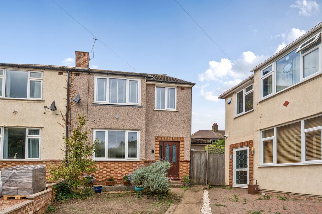 Property photo 1 of 16 External