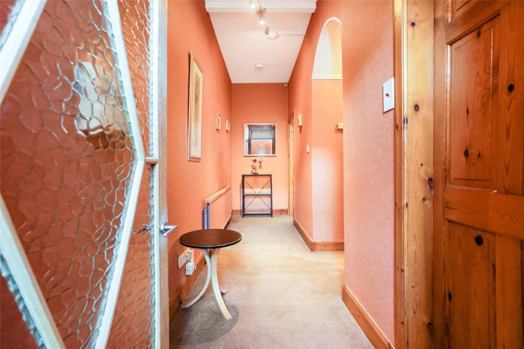 Property photo 3 of 22 Picture No. 03