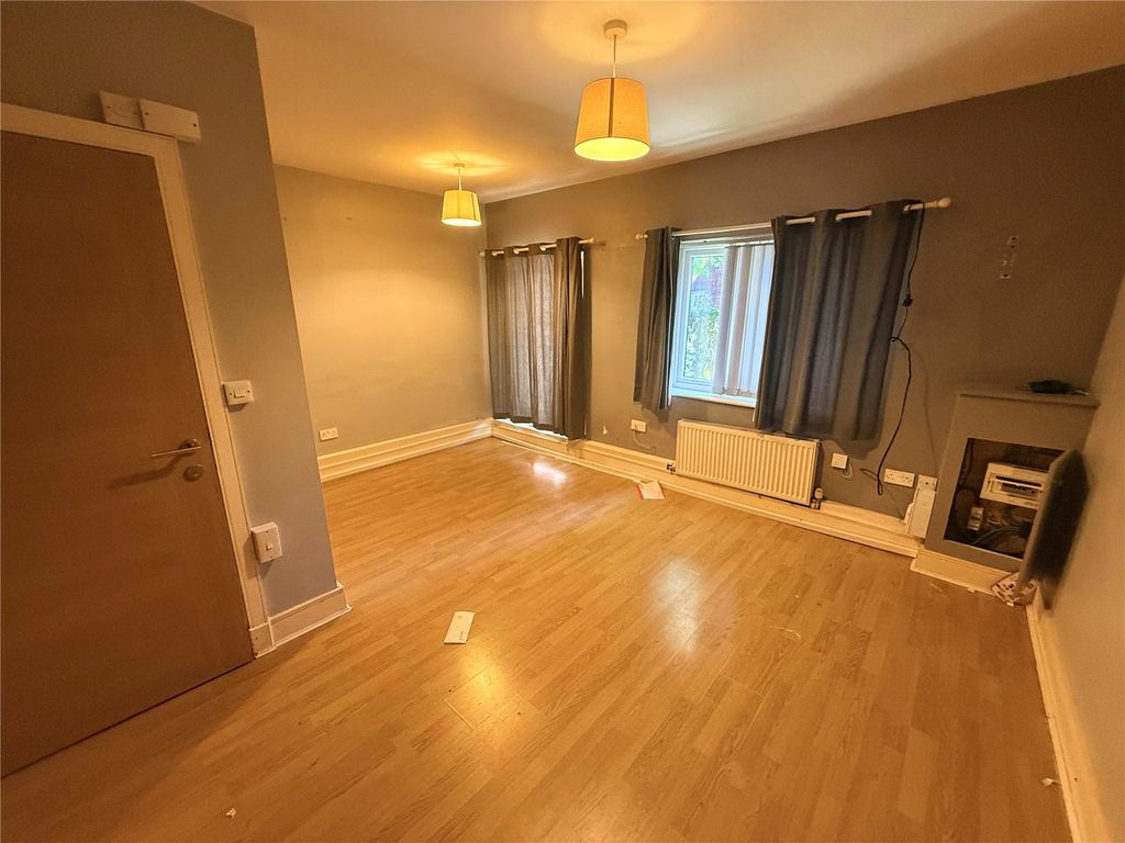 Additional image 9 of 17 bed flat for salePenkett Road, Wallasey, Merseyside CH45