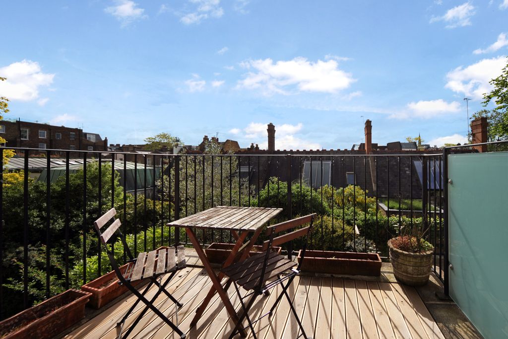 Property photo 1 of 9 Terrace.Jpg