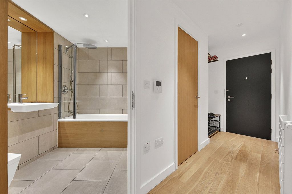 Property photo 2 of 14 Picture No. 19