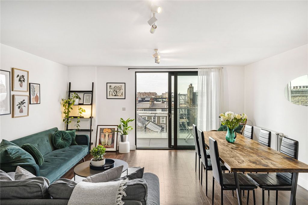 Property photo 2 of 14 Reception Room