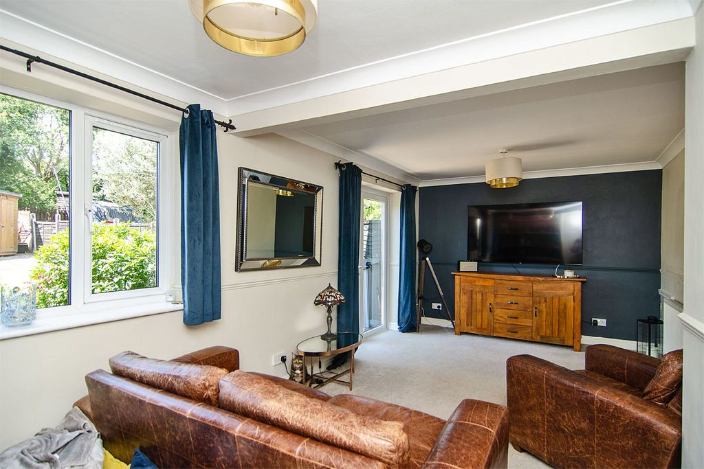 Property photo 3 of 24 Photo 6