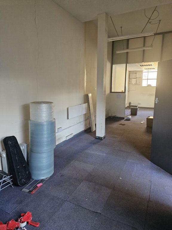 Property photo 3 of 5