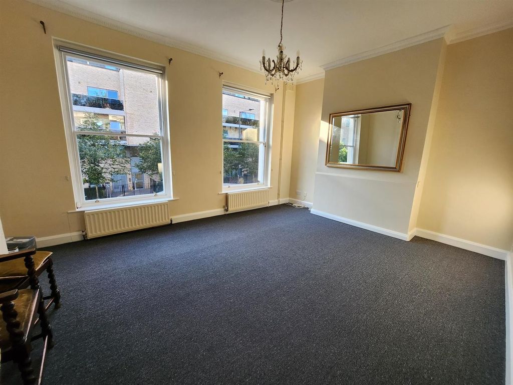 Property photo 3 of 5 Bedroom 2.Jpg