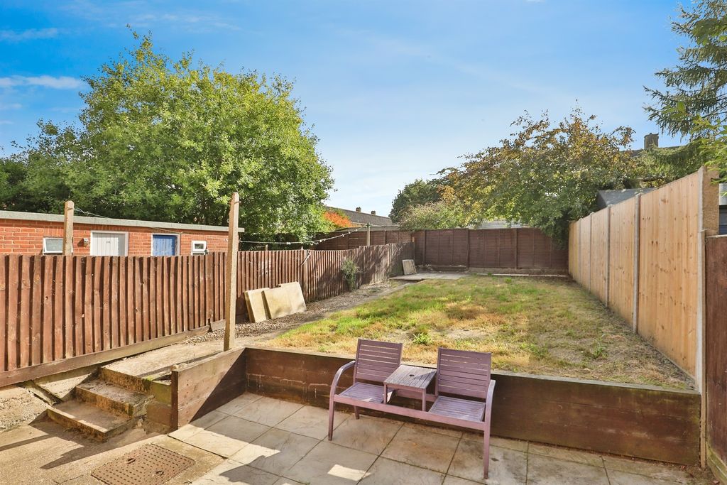 Property photo 2 of 15