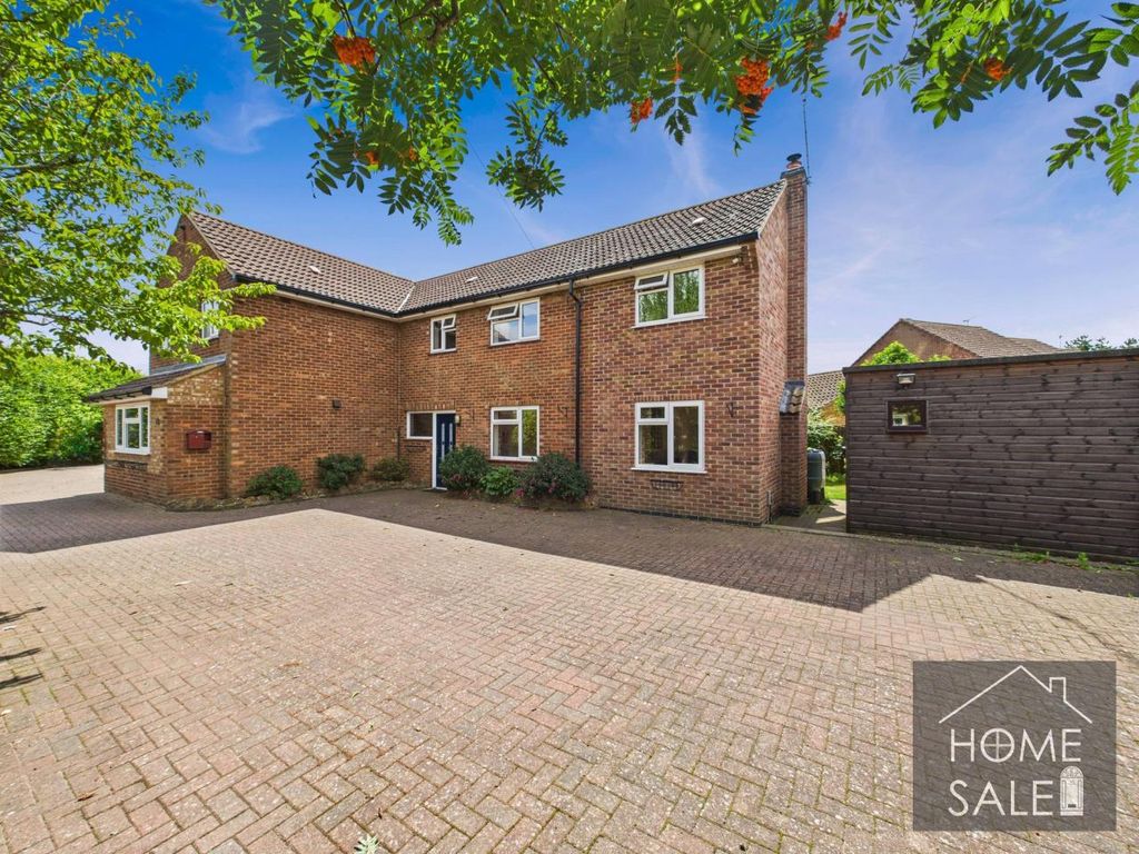 Property photo 2 of 25