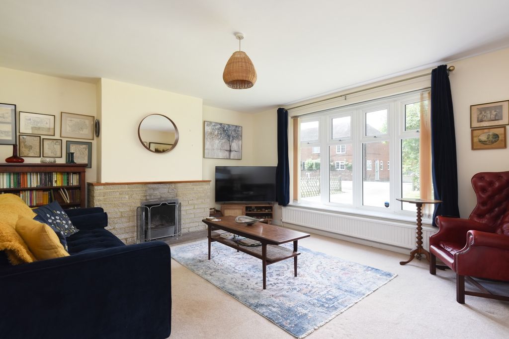 Property photo 2 of 14 4239875