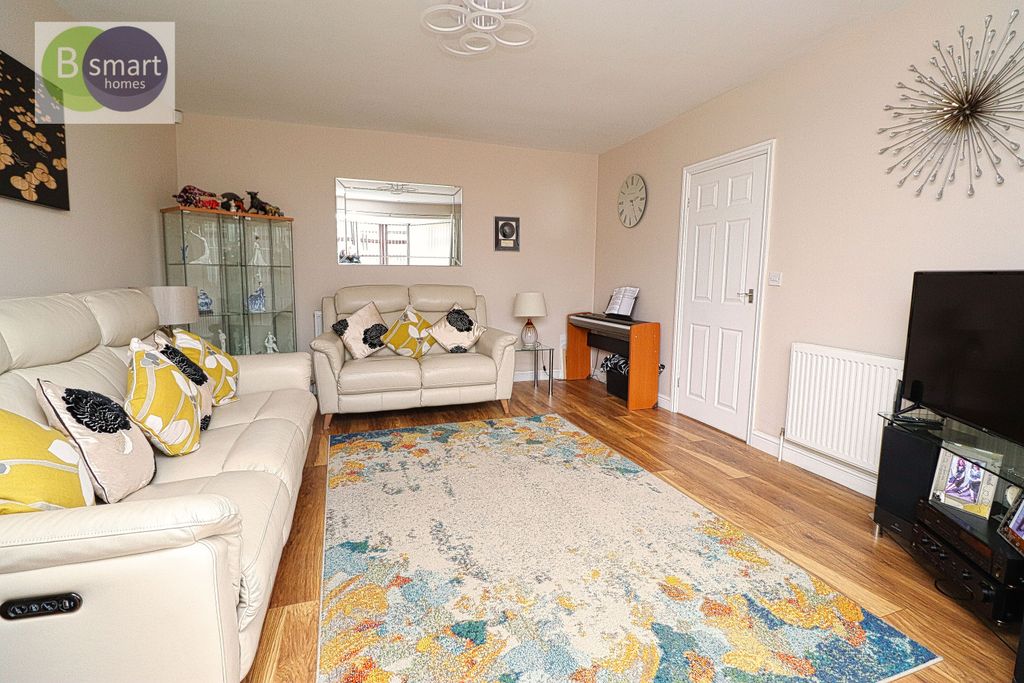 Property photo 3 of 16 Img_7683