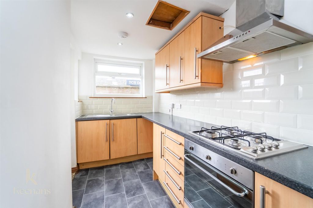 Property photo 3 of 29 Westgate-4.Jpg