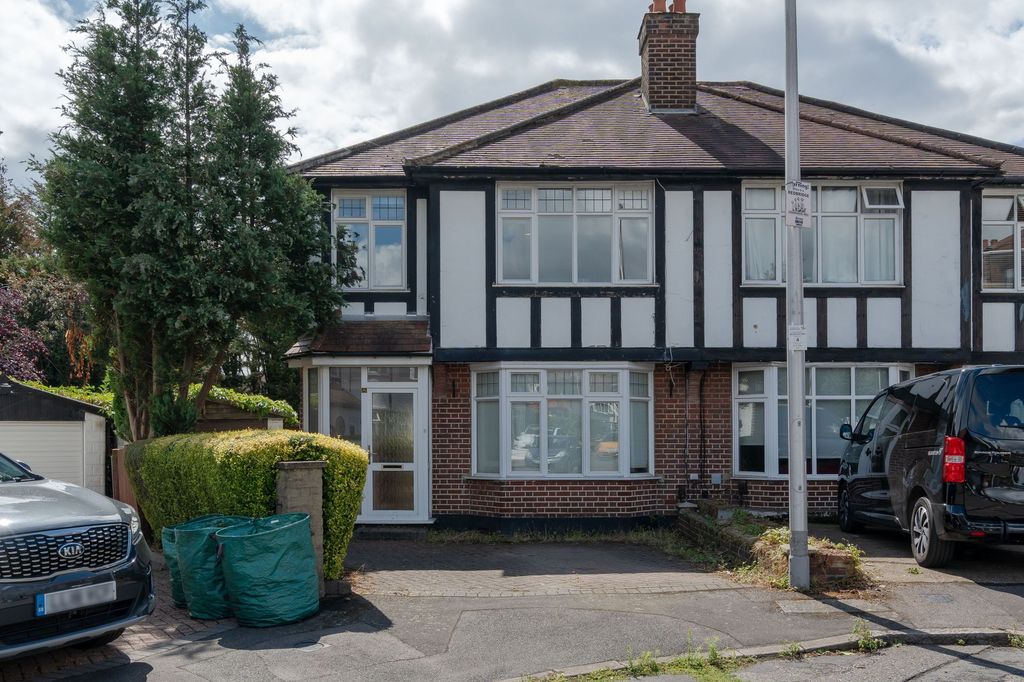 Property photo 1 of 24