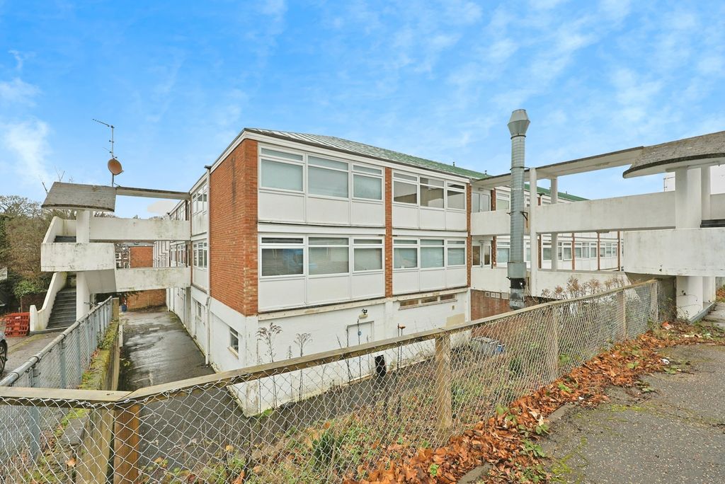 Property photo 1 of 9 Pbox-Img.Jpg