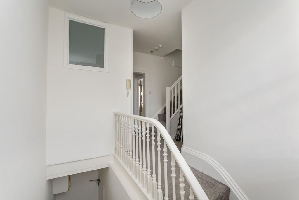 Additional image 6 of 3 bed flat to rentClarendon Villas, Hove BN3