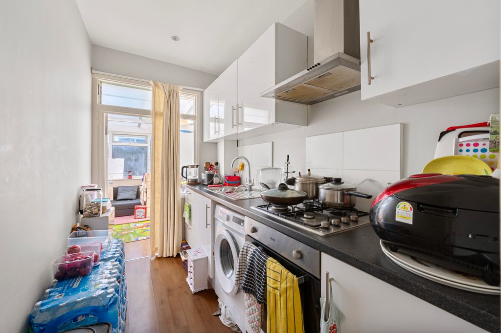 Property photo 3 of 14 Picture No. 04