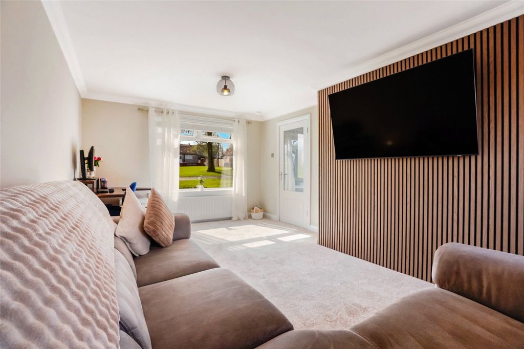 Property photo 2 of 21 Picture No. 04