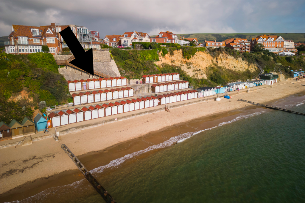 Property photo 1 of 4 Beach Chalet Location