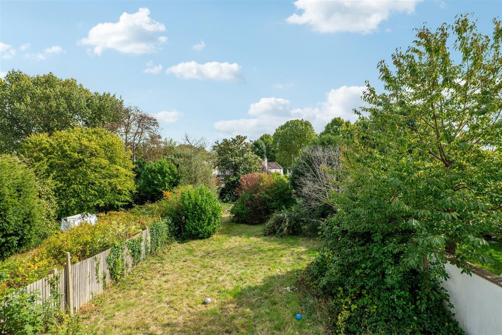 Property photo 2 of 14 Chatsworth Road, W4 - For Sale