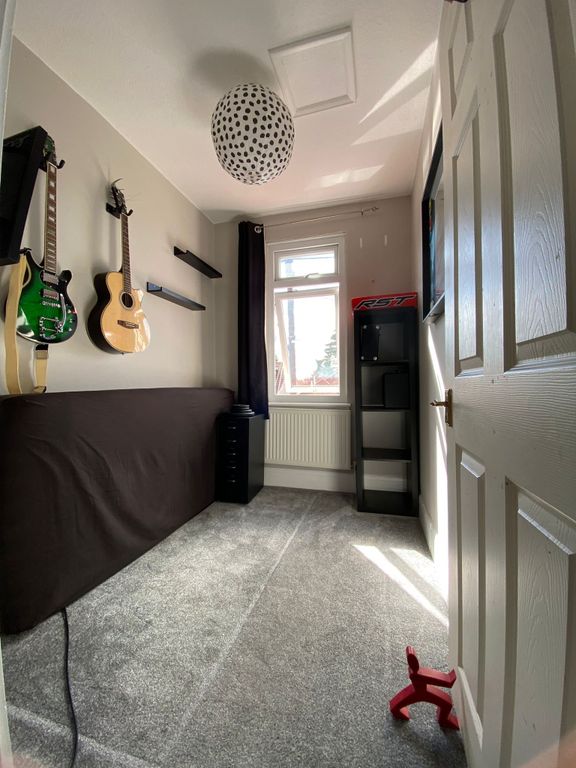 Property photo 3 of 8 2