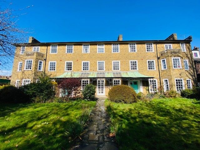 Property photo 2 of 10