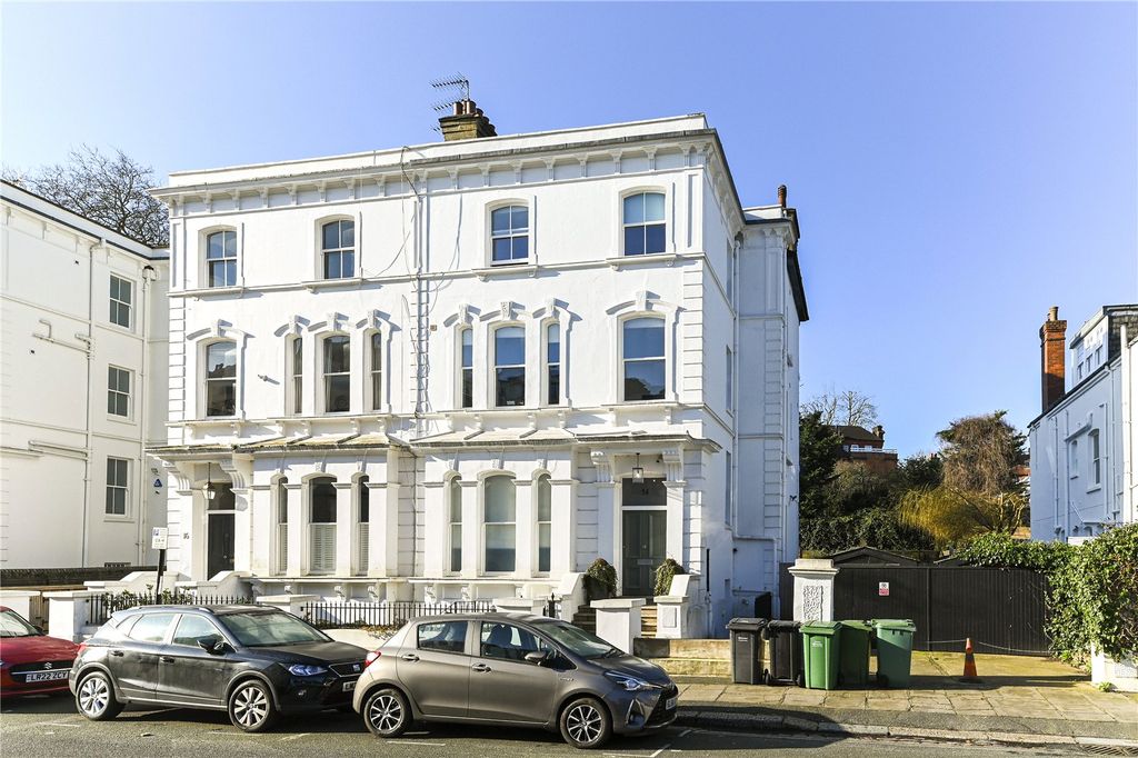 Property photo 2 of 14 Picture No. 16