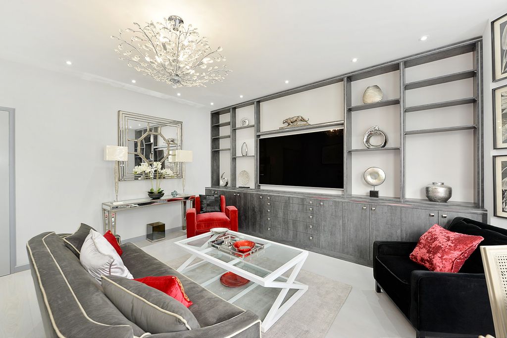 Property photo 2 of 14 Picture 2