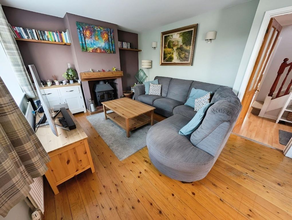 Property photo 2 of 28 16dc5772-Lounge.Jpg