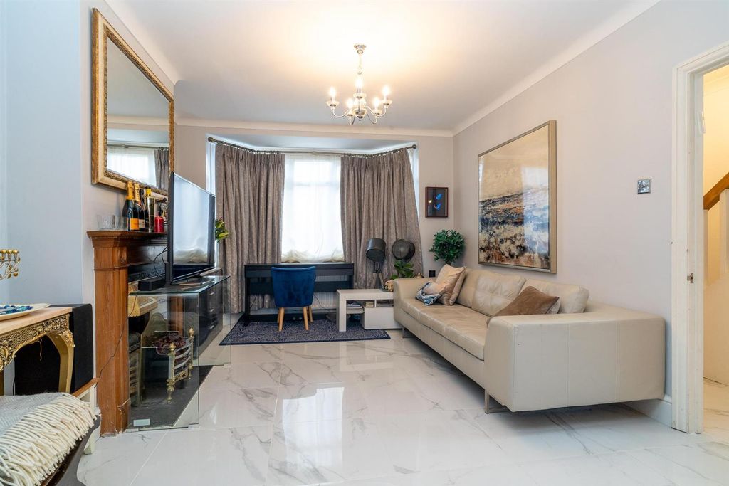 Property photo 2 of 20 Reception Room