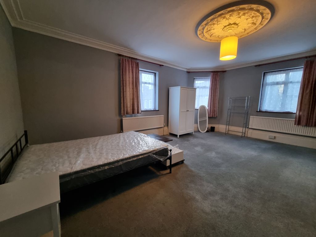 Property photo 2 of 5 20251215_152831