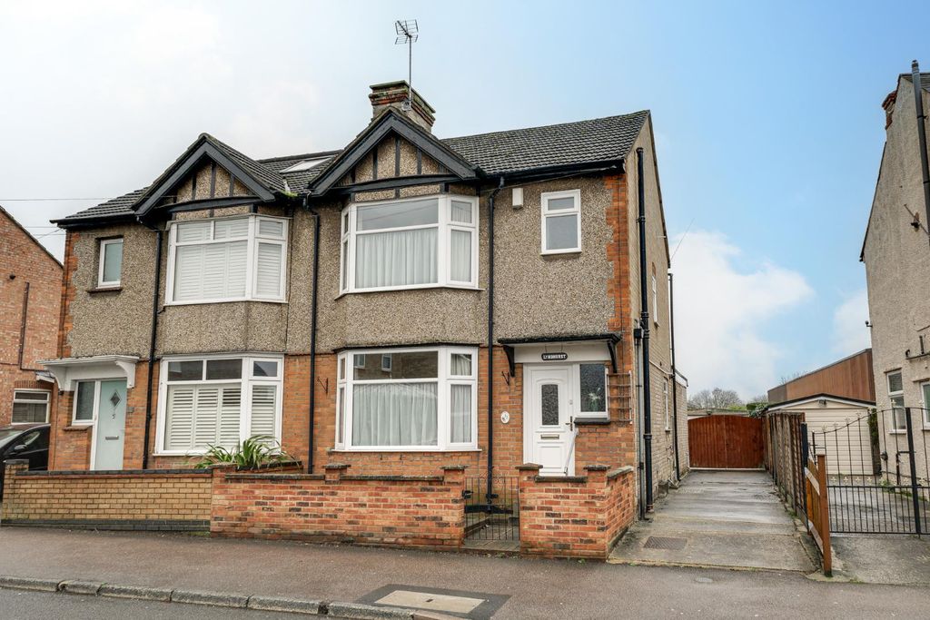 Property photo 1 of 24