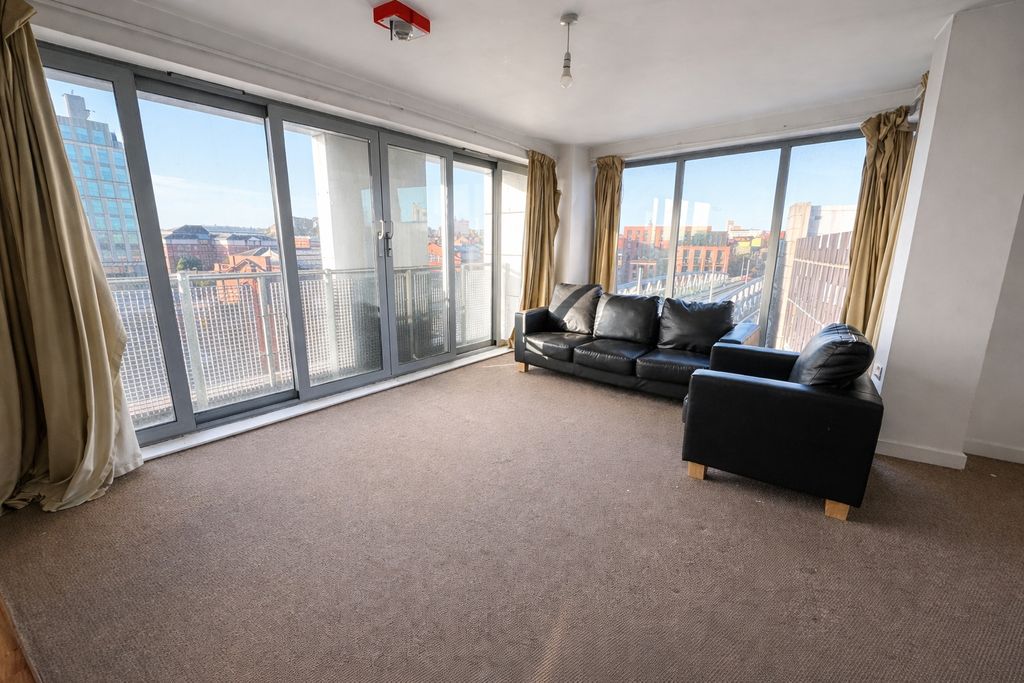 Property photo 1 of 5 Picture No. 16