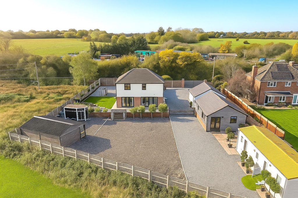 Property photo 2 of 24 Rear