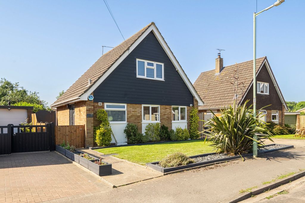 Property photo 1 of 18