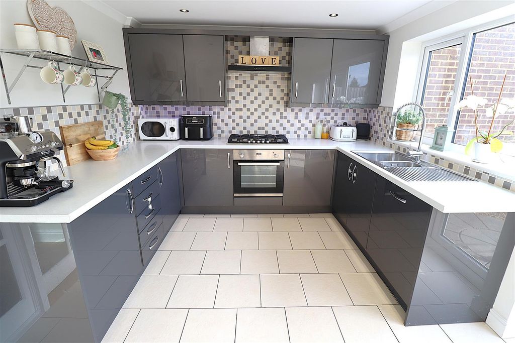 Property photo 2 of 17 Img_7340.Jpg