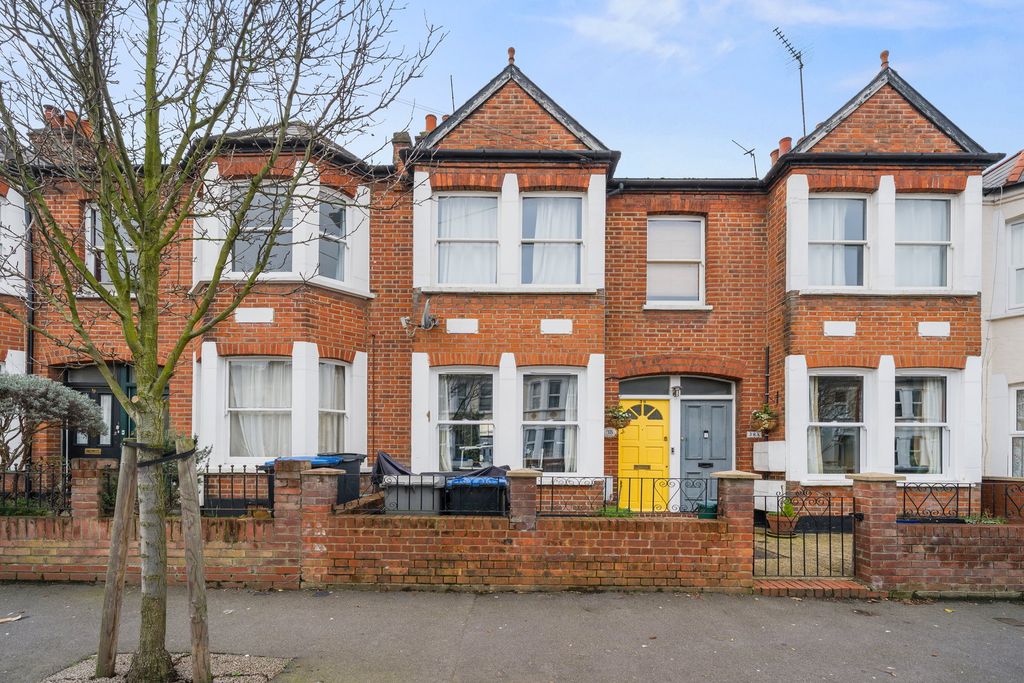 Property photo 3 of 13