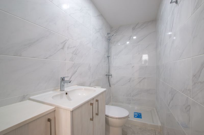 Property photo 3 of 14 Bedroom 1 Ensuite