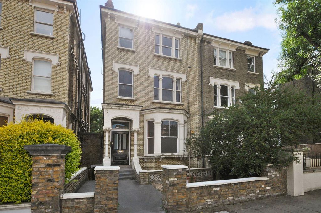 Property photo 3 of 8 Exterior