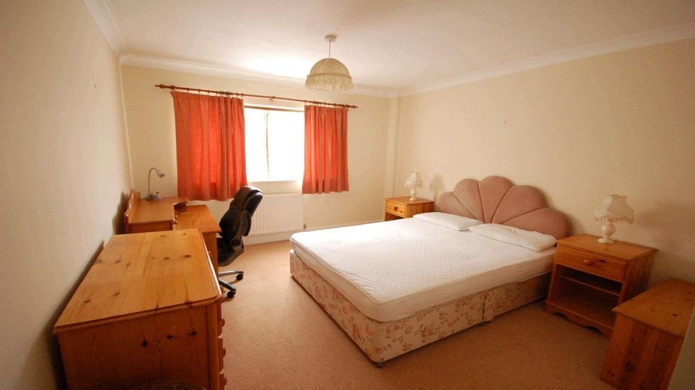 Property photo 3 of 7 6Djjq3A_W9Ty8Td6Rmta