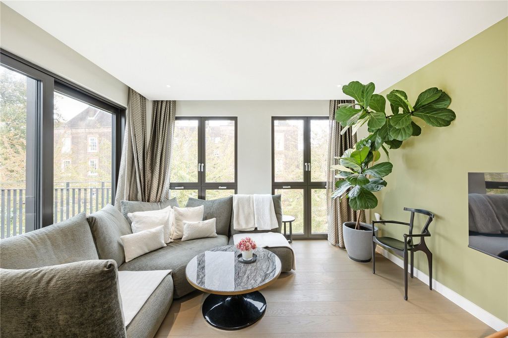 Property photo 3 of 22 Reception Room