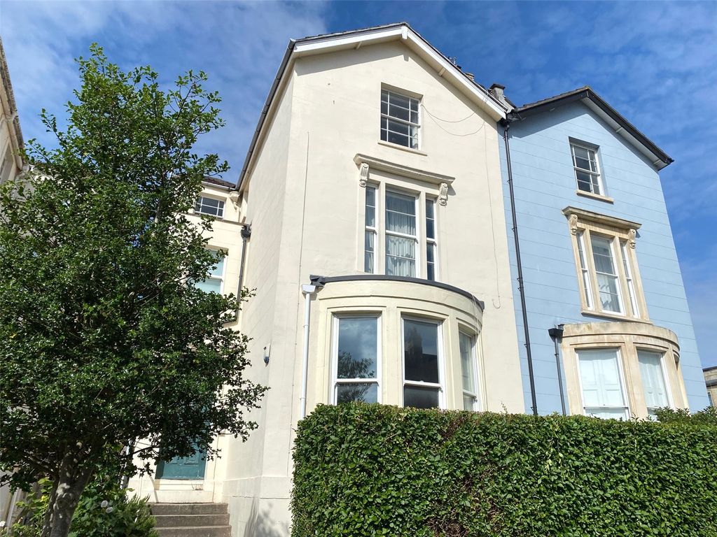 Property photo 2 of 8 Picture No. 01