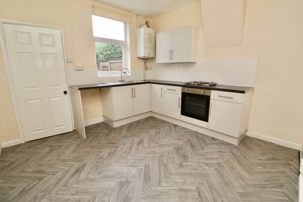 Property photo 3 of 10 Img_4381