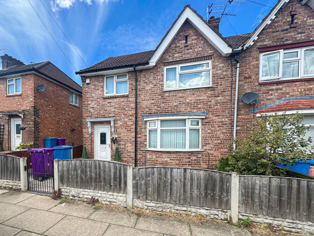 Property photo 1 of 11
