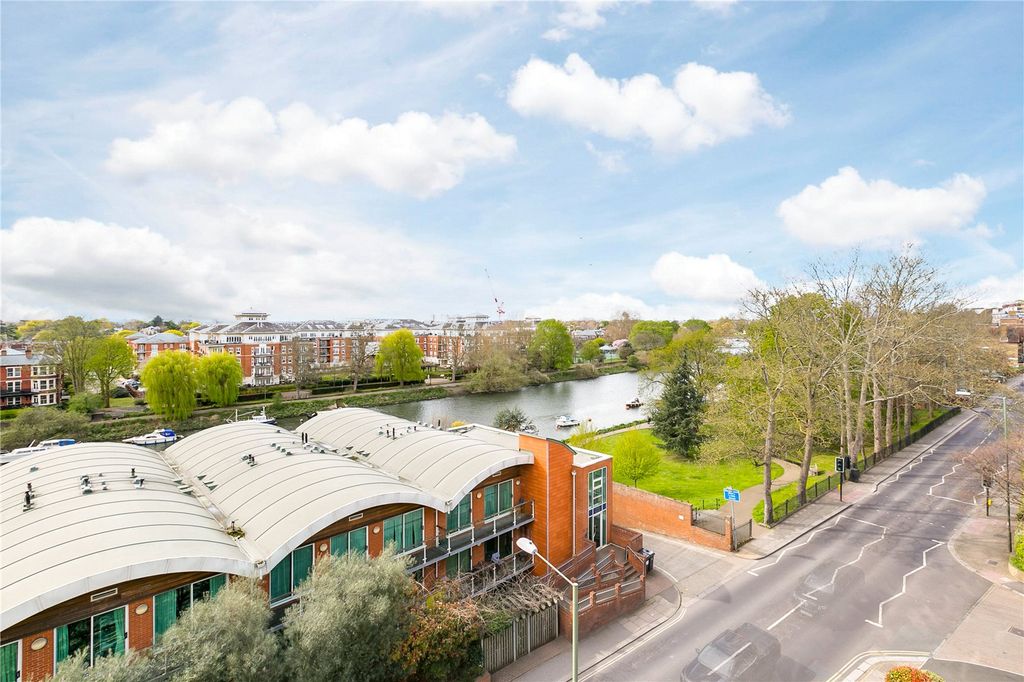 Property photo 3 of 7