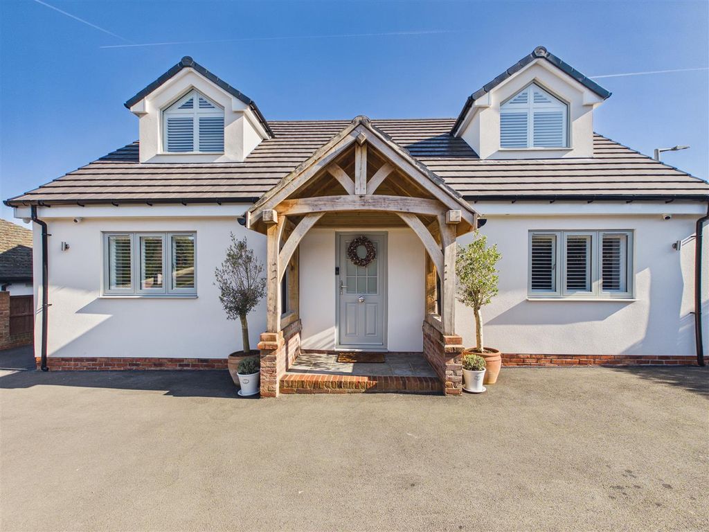 Property photo 1 of 37 Cam05476G0-Pr0144-Still004.Jpg