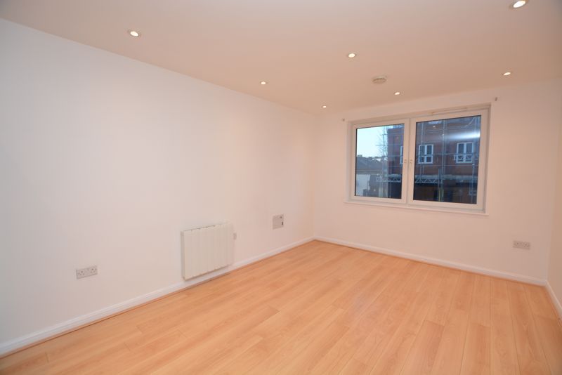 Property photo 3 of 10 Photo 2