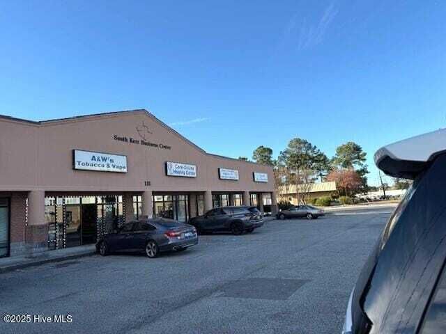 Property photo 1 of 28