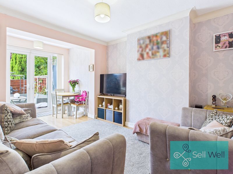 Property photo 3 of 18 Open Plan Sitting Area