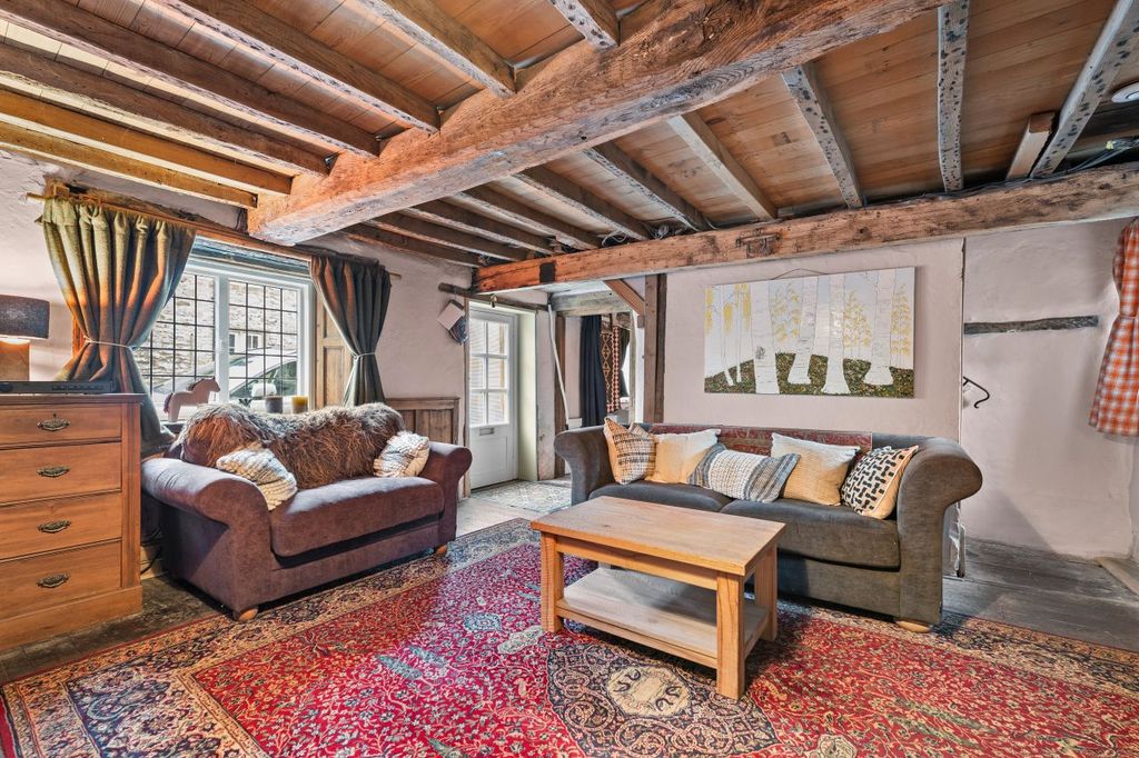 Property photo 3 of 21