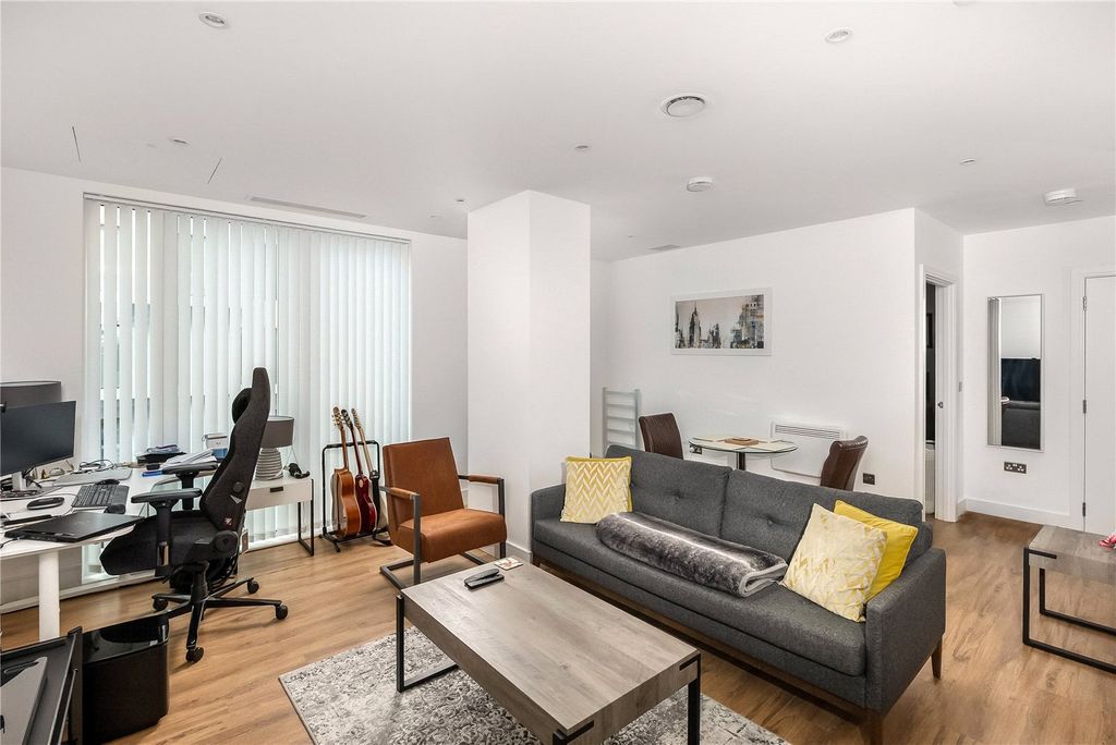 Property photo 2 of 15 Picture No. 10