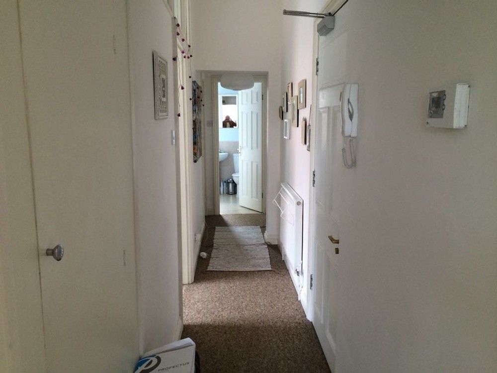 Property photo 2 of 11 Gallery